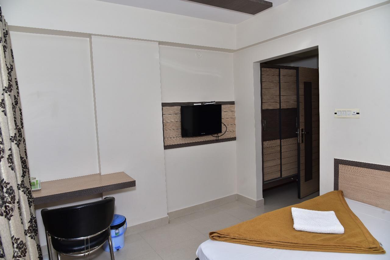Iroomz Dwaraka Residency Bellary Kültér fotó