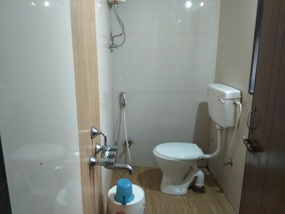 Iroomz Dwaraka Residency Bellary Kültér fotó